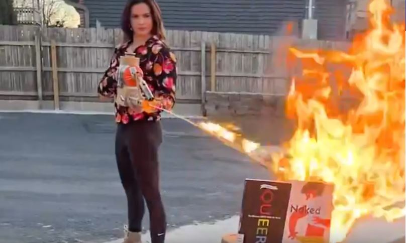 MAGA candidate burns LGBTQ+ books with flamethrower